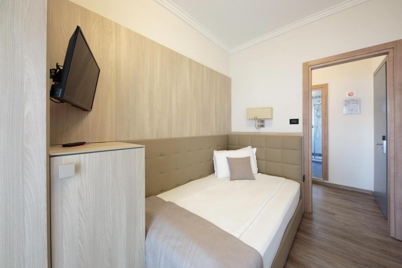 Monaco Hotel 3*