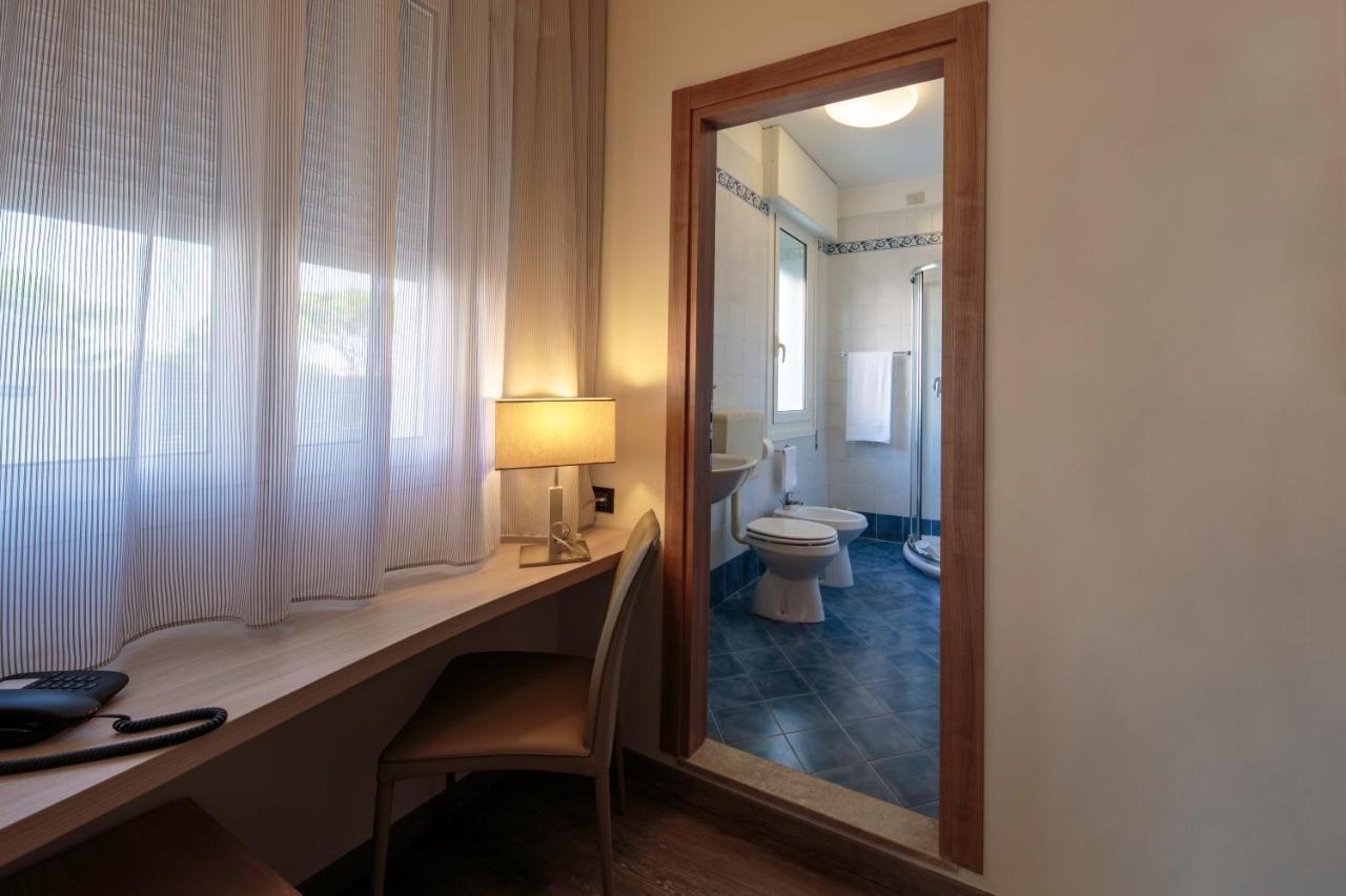 Hotel Monaco 3*